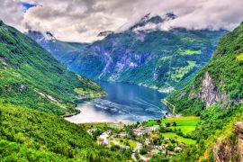 Lais Puzzle - Blick auf den Geirangerfjord, UNESCO-Kulturerbe in Norwegen - 2.000 Teile