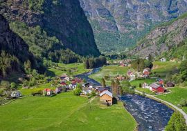 Lais Puzzle - Schönes kleines Dorf bei Flam, Norwegen - 1.000 Teile