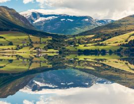 Lais Puzzle - Blick auf den See Jolstravatn im Sommer, Norwegen - 40, 100, 200, 500, 1.000 & 2.000 Teile
