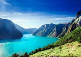 Lais Puzzle - Blick auf Norwegens Fjordlandschaft - Aurlandsfjord, Teil des Sognefjords - 1.000 Teile