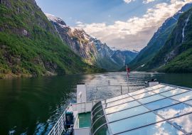 Lais Puzzle - Naeroyfjorden in der schönen Sommerzeit, Norwegen - 1.000 Teile