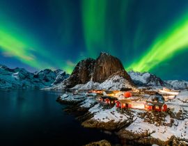 Lais Puzzle - Aurora borealis über Hamnoy in Norwegen - 40, 100, 200, 500, 1.000 & 2.000 Teile