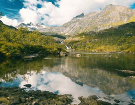 Lais Puzzle - Schöne Landschaft, Berge und Seen Fluss in Vesteralen Norwegen, eine Reise nach Nordeuropa - 40, 100, 200, 500, 1.000 & 2.000 Teile