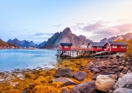Lais Puzzle - Schöne Aussicht auf den Hafen von Reine auf den Lofoten, Norwegen - 1.000 Teile