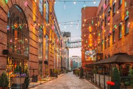 Lais Puzzle - Oslo, Norwegen. Abendlicher Blick auf alte Häuser im Stadtteil Aker Brygge - 2.000 Teile