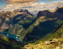 Lais Puzzle - Fjord Geiranger vom Aussichtspunkt Dalsnibba, Norwegen - 40, 100, 200, 500, 1.000 & 2.000 Teile