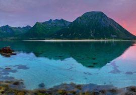 Lais Puzzle - Farbenfroher Sonnenuntergang über den norwegischen Fjorden im Lofoten-Archipel, Lofoten, Norwegen - 1.000 Teile