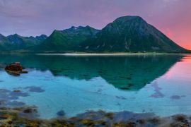 Lais Puzzle - Farbenfroher Sonnenuntergang über den norwegischen Fjorden im Lofoten-Archipel, Lofoten, Norwegen - 2.000 Teile