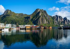 Lais Puzzle - Blick auf den Hafen von Svolvaer, Lofoten Inseln, Norwegen - 1.000 Teile