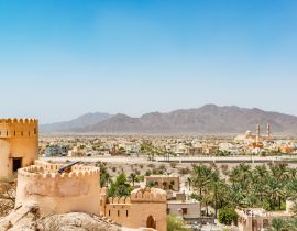 Lais Puzzle - Stadt Nakhal in der Region Al Batinah in Oman. Sie liegt etwa 120 km westlich von Muscat, der Hauptstadt des Omans. - 40, 100, 200, 500, 1.000 & 2.000 Teile