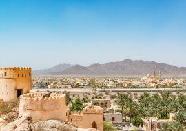Lais Puzzle - Stadt Nakhal in der Region Al Batinah in Oman. Sie liegt etwa 120 km westlich von Muscat, der Hauptstadt des Omans. - 1.000 Teile