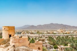 Lais Puzzle - Stadt Nakhal in der Region Al Batinah in Oman. Sie liegt etwa 120 km westlich von Muscat, der Hauptstadt des Omans. - 2.000 Teile