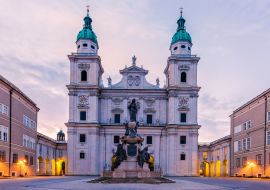 Lais Puzzle - Der Salzburger Dom in Österreich bei Sonnenaufgang - 1.000 Teile