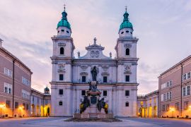 Lais Puzzle - Der Salzburger Dom in Österreich bei Sonnenaufgang - 2.000 Teile