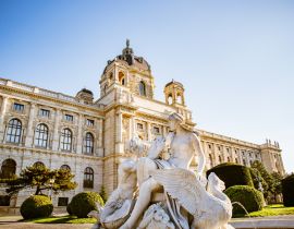 Lais Puzzle - Kunsthistorisches Museum in Wien mit Tritonen- und Najadenbrunnen im Vordergrund - 40, 100, 200, 500, 1.000 & 2.000 Teile