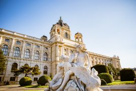 Lais Puzzle - Kunsthistorisches Museum in Wien mit Tritonen- und Najadenbrunnen im Vordergrund - 2.000 Teile