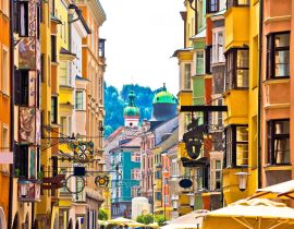 Lais Puzzle - Historische Straße in Innsbruck, Ansicht - 40, 100, 200, 500, 1.000 & 2.000 Teile