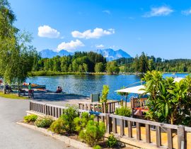 Lais Puzzle - Ufer des Schwarzsees an einem schönen sonnigen Sommertag in der Nähe von Kitzbühel, Tirol, Österreich - 40, 100, 200, 500, 1.000 & 2.000 Teile