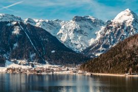 Lais Puzzle - Schöner alpiner Winterblick mit Spiegelungen am Achensee-Pertisau-Tirol-Österreich - 2.000 Teile