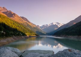 Lais Puzzle - Abend am herrlichen Gepatsch-Stausee im Kaunertal (Tirol, Österreich). In diesem Tal befindet sich eine der schönsten Bergstraßen, die Kaunertaler Gletscherstraße - 1.000 Teile