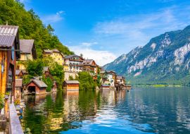 Lais Puzzle - Blick auf das berühmte Bergdorf Hallstatt in den österreichischen Alpen bei schönem Licht im Sommer, Salzkammergut, Hallstatt, Österreich - 1.000 Teile