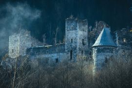 Lais Puzzle - Burg Schachenstein in Thörl am Südabhang des Schöckl in der Steiermark, Österreich - 2.000 Teile