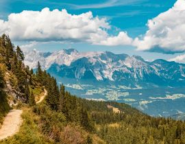 Lais Puzzle - Schöner alpiner Sommerblick mit Spiegelungen und dem berühmten Dachsteingebirge im Hintergrund auf der Reiteralm, Pichl, Schladming, Steiermark, Österreich - 40, 100, 200, 500, 1.000 & 2.000 Teile