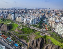 Lais Puzzle - Panoramablick auf die Stadt Miraflores und die Stadt Lima im Hintergrund - 40, 100, 200, 500, 1.000 & 2.000 Teile