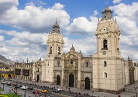 Lais Puzzle - Die Basilika-Kathedrale von Lima auf dem Plaza Mayor, Lima, Peru, Südamerika - 1.000 Teile