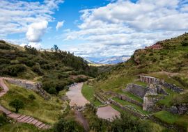 Lais Puzzle - Die archäologische Stätte Tambomachay, die mit dem Inkareich in Verbindung gebracht wird, liegt in der Nähe von Cusco, Peru - 1.000 Teile
