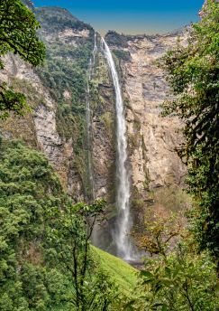 Lais Puzzle - Gocta höchster Wasserfall, Amazonas, Peru - 1.000 Teile