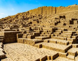 Lais Puzzle - Peru, Lima, Vorinka-Pyramidenruinen von Huaca Pucllana aus der Wari-Zivilisation - 40, 100, 200, 500, 1.000 & 2.000 Teile