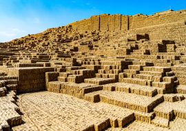 Lais Puzzle - Peru, Lima, Vorinka-Pyramidenruinen von Huaca Pucllana aus der Wari-Zivilisation - 1.000 Teile