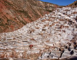 Lais Puzzle - Die schönen Landschaften und der atemberaubende Blick auf die Salzpfannen von Maras bei Sonnenuntergang, Heiliges Tal, Peru - 40, 100, 200, 500, 1.000 & 2.000 Teile
