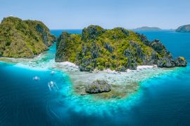 Lais Puzzle - Luftaufnahme der tropischen Insel Shimizu mit steilen Felsen und weißem Sandstrand in blauem Wasser El Nido, Palawan, Philippinen - 2.000 Teile
