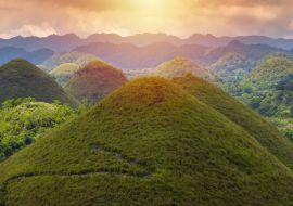 Lais Puzzle - Schokoladenhügel auf der Insel Bohol, geologische Formation der Schokoladenhügel, Bohol, Philippinen - 1.000 Teile