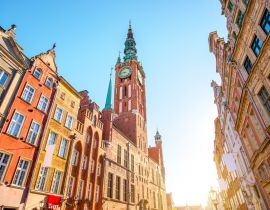 Lais Puzzle - Morgens Blick auf die zentrale Straße mit dem Rathaus im Zentrum der Altstadt von Danzig, Polen - 40, 100, 200, 500, 1.000 & 2.000 Teile
