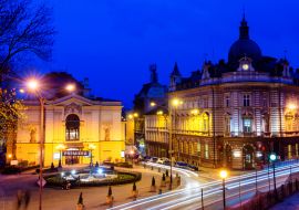Lais Puzzle - Nächtlicher Blick auf das Theater und das Hauptpostamt in Bielsko Biala, Schlesien, Polen - 1.000 Teile