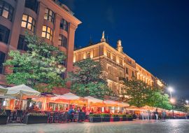 Lais Puzzle - Cafés und Restaurants bei Nacht in Krakau, Polen - 1.000 Teile