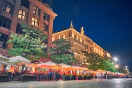 Lais Puzzle - Cafés und Restaurants bei Nacht in Krakau, Polen - 2.000 Teile