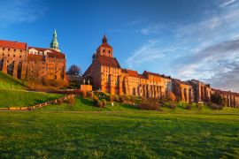 Lais Puzzle - Getreidespeicher von Grudziadz an der Weichsel bei Sonnenuntergang. Polen - 2.000 Teile