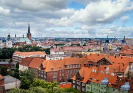 Lais Puzzle - Luftaufnahme der Skyline von Stettin mit der Kathedrale St. Jakobus der Apostel und den alten orangefarbenen Backsteingebäuden der Altstadt, Polen - 1.000 Teile