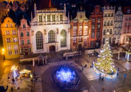 Lais Puzzle - Weihnachtsbaum und Weihnachtsschmuck in der Altstadt von Danzig in der Abenddämmerung, Polen - 1.000 Teile