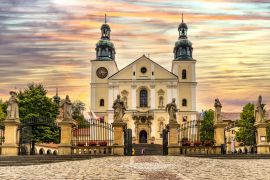 Lais Puzzle - Marienbasilika und Kloster des Bernhardinerordens innerhalb des manieristischen Kalvarienberg-Wallfahrtskomplexes in Kalwaria Zebrzydowska in Polen - 2.000 Teile