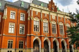 Lais Puzzle - Jagiellonische Universität (Uniwersytet Jagielloński). Historisches Zentrum in der Stadt Krakau. Polen - 2.000 Teile