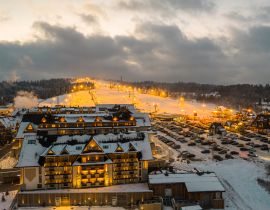 Lais Puzzle - Bania Hotel und Skigebiet in Bialka, Polen im Winter - 40, 100, 200, 500, 1.000 & 2.000 Teile