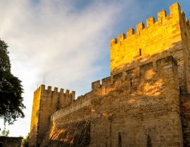 Lais Puzzle - Schloss São Jorge im Sonnenuntergang, blauer Himmel mit Wolken, Lissabon, Portugal - 40, 100, 200, 500, 1.000 & 2.000 Teile
