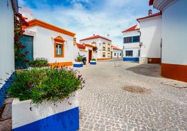 Lais Puzzle - Blick auf die Altstadt von Vila Nova de Milfontes, Portugal - 1.000 Teile