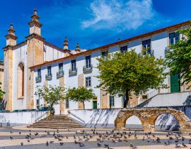 Lais Puzzle - Blick auf die Kathedrale von Leiria, Portugal - 40, 100, 200, 500, 1.000 & 2.000 Teile