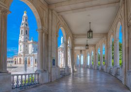 Lais Puzzle - Arkade des berühmten Heiligtums von Fatima in Portugal - 1.000 Teile